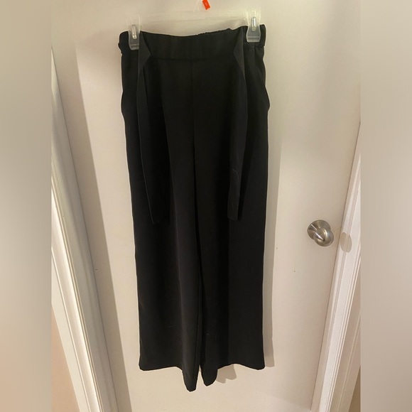 LULULEMON Noir pant, NWOT, size 6 - Picture 3 of 4
